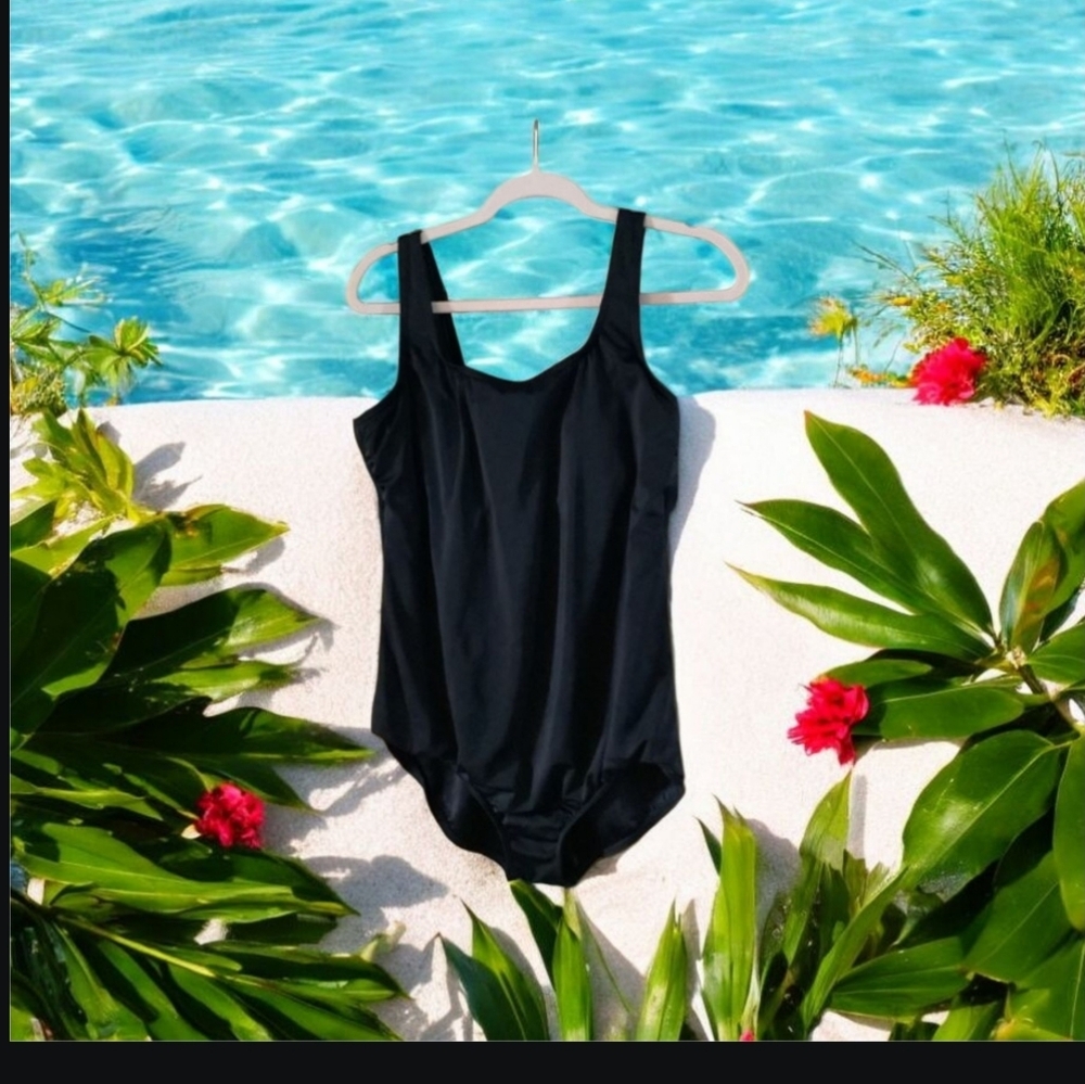 Baleaf one-piece black plus size 20 in excellent condition. Stretchy lea…